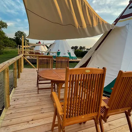 Tipi Yakima Belau
