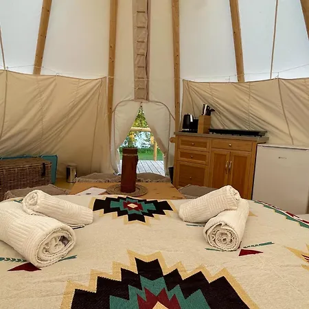 Tipi Yakima * Belau