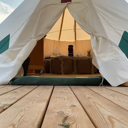 Tipi Yakima Apartment Belau