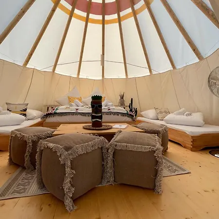 Tipi Yakima Apartment Belau